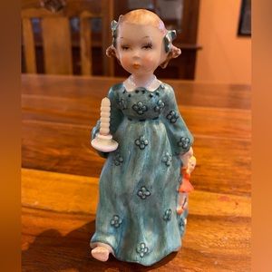 C by W.Goebel Hummel Figurine Nasha Na 17 Girl With Doll And Candle 1951